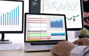 Quelles sont les différences entre Google Analytics 4 et Universal Analytics ?